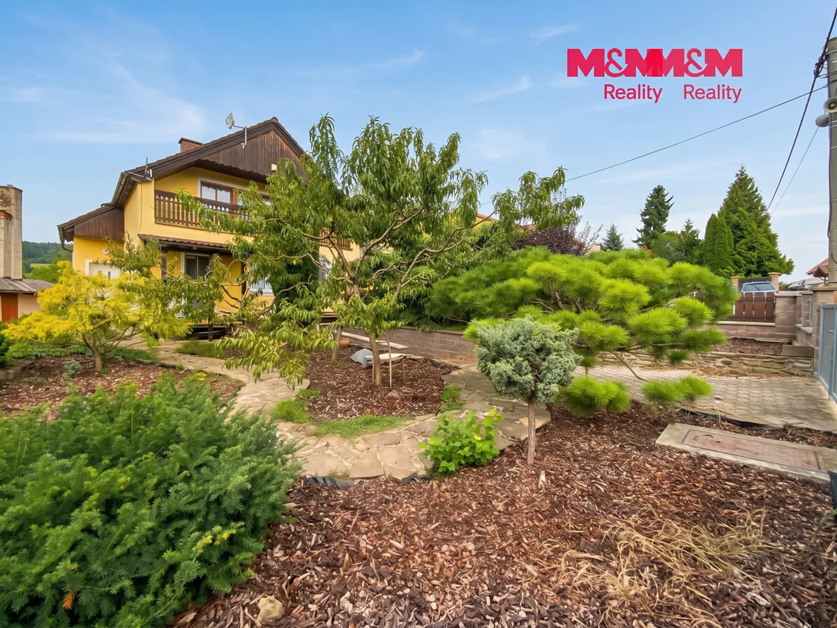 Prodej rodinného domu 200 m², pozemek 1902 m²